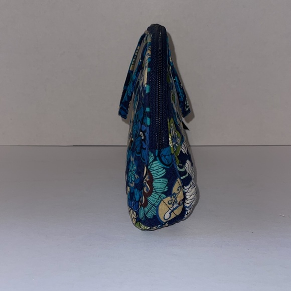 NWOT Vera Bradley Quilted Cosmetic Bag - Picture 4 of 14